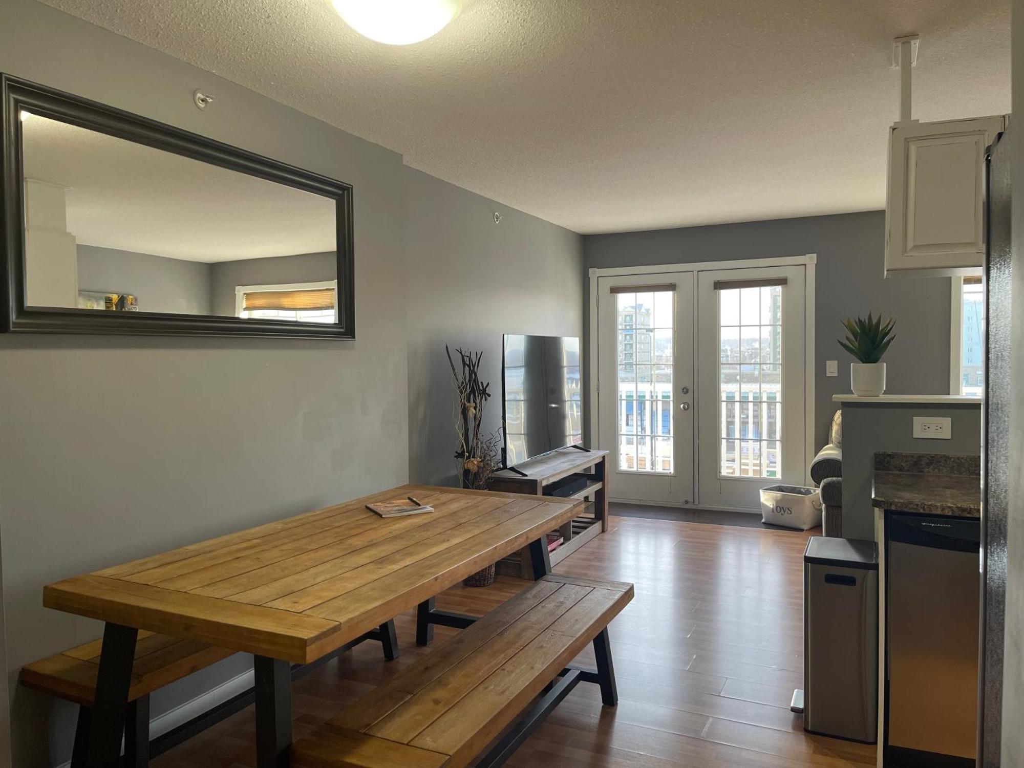 Top Floor Riverfront Condo With Stellar Sunsets! Fort Mcmurray Exterior photo